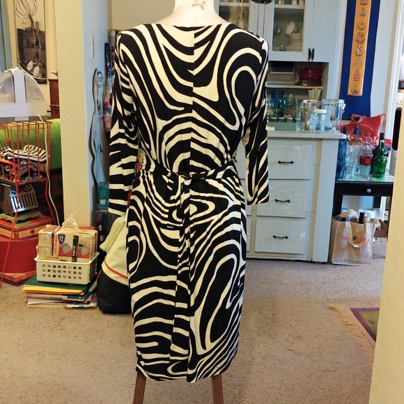Chicos Dress Black and White Abstract Swirls - Picture 9 of 10